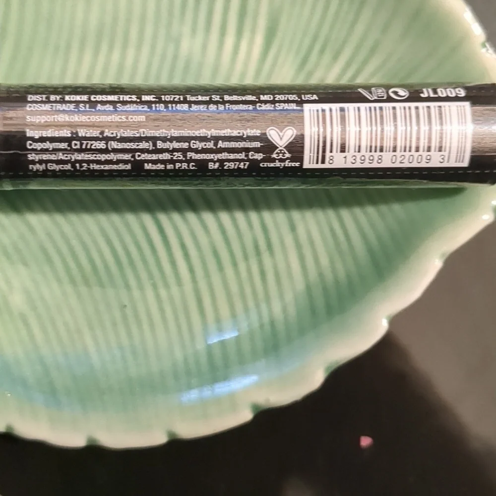 Jumbo Liquid Liner